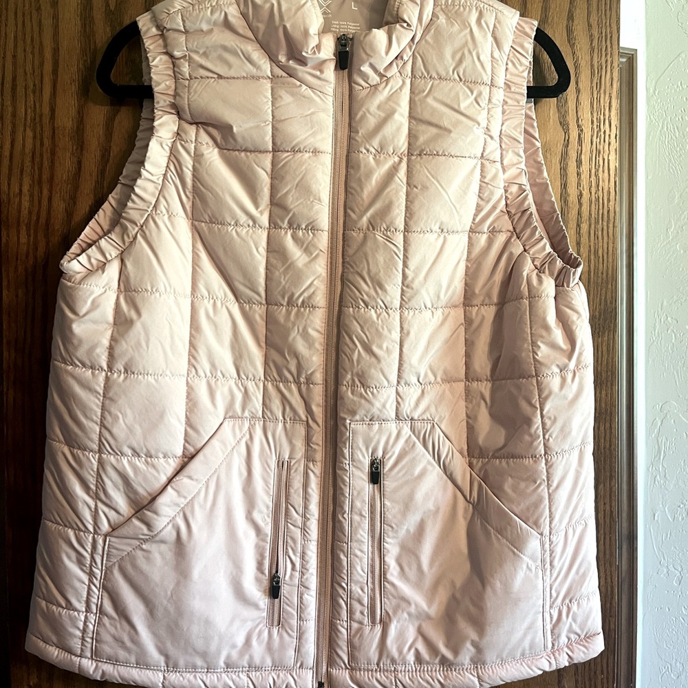 SPORTY PINK PUFFER VEST